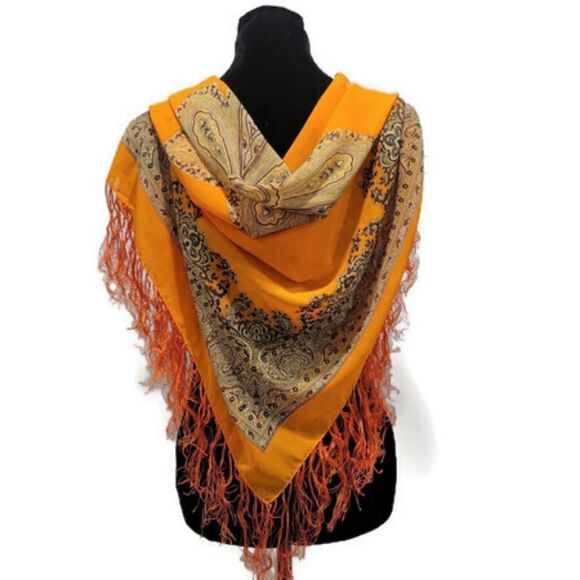 Accessories - ⭐️2/$30⭐️ Large Square Scarf 39"